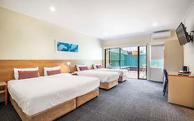 Nightcap At High Flyer Hotel